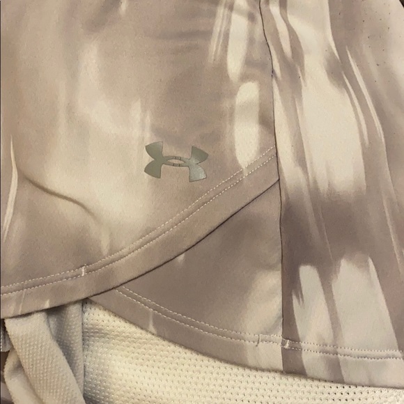 UA Pullover - Picture 4 of 5